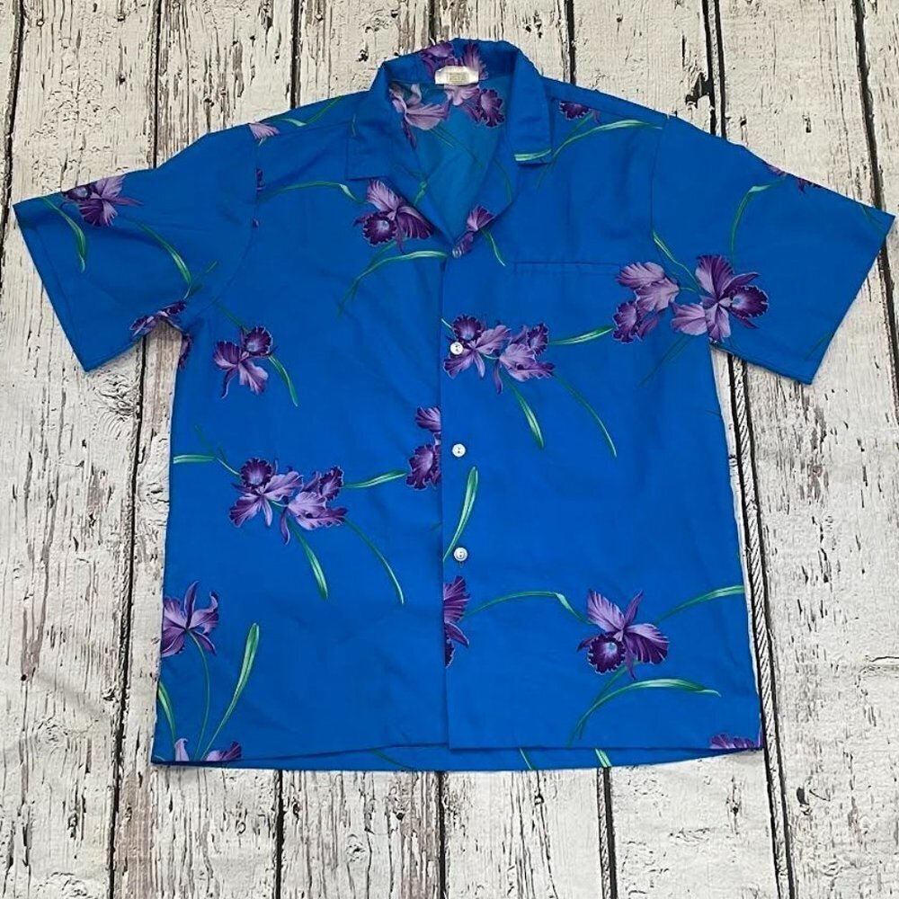 Vintage Hawaiian Floral Button Down 1980s Hawaii Casual Honeymoon Shirt